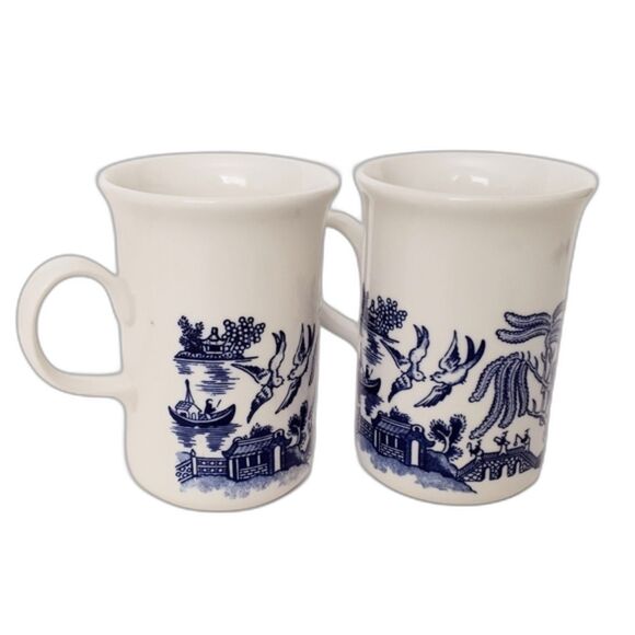 Set of Two Blue Willow Churchill England Ceramic Coffee Mugs - Picture 2 of 4